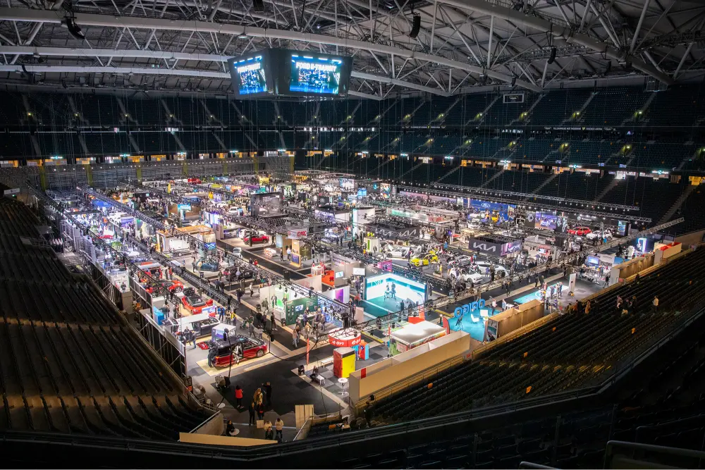 Nöjda besökare på eCarExpo-webb